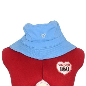 NWT ARITZIA Bucket Hat S/M Sky Blue 90s Retro